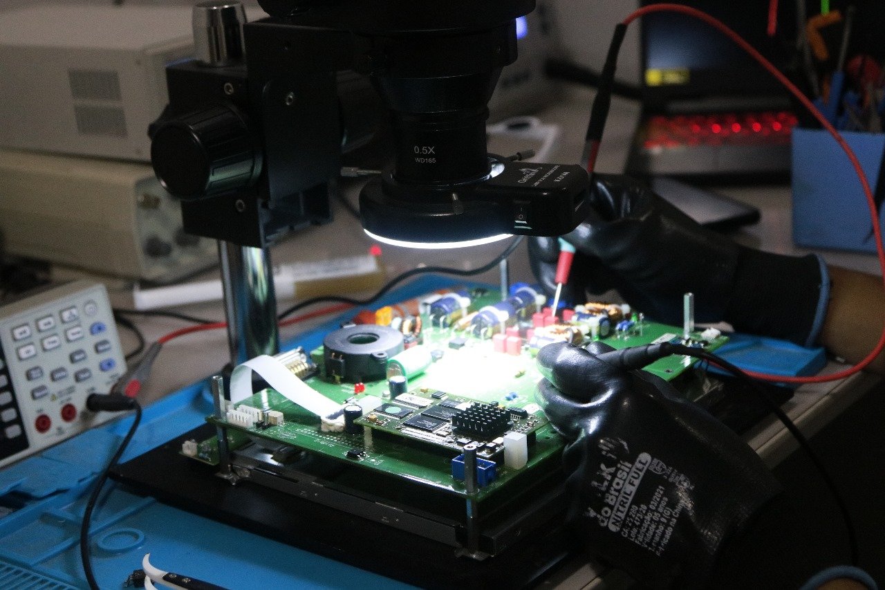 COMPARANDO TENSÕES DE DISPLAY EM BANCADA